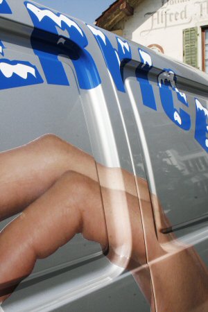 Lieferwagen Beschriftungen - Werbung auf Fahrzeugen